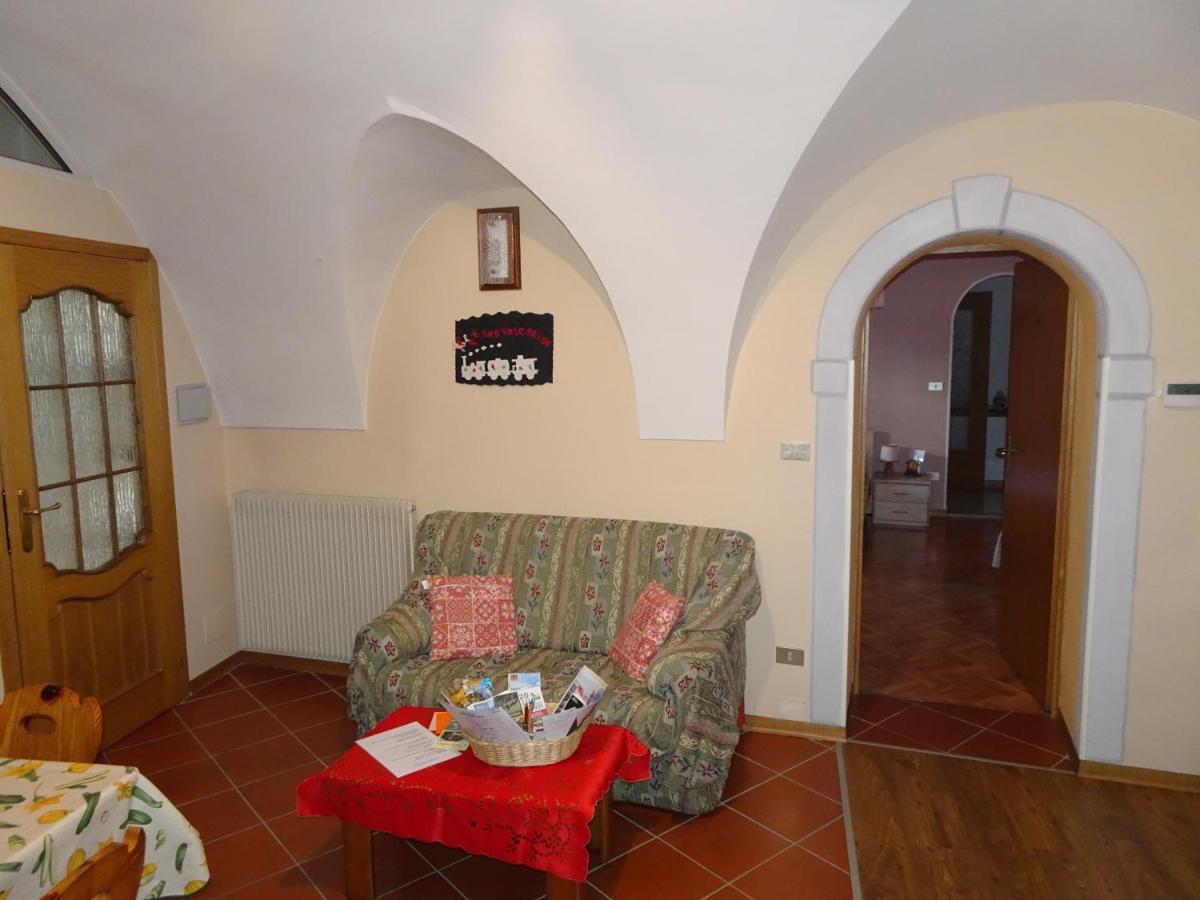 B&B San Valentino Giovo ภายนอก รูปภาพ